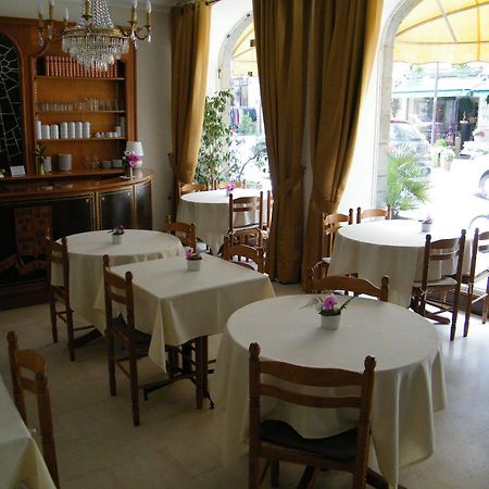 Balzac Hotel Fougeres Bagian luar foto